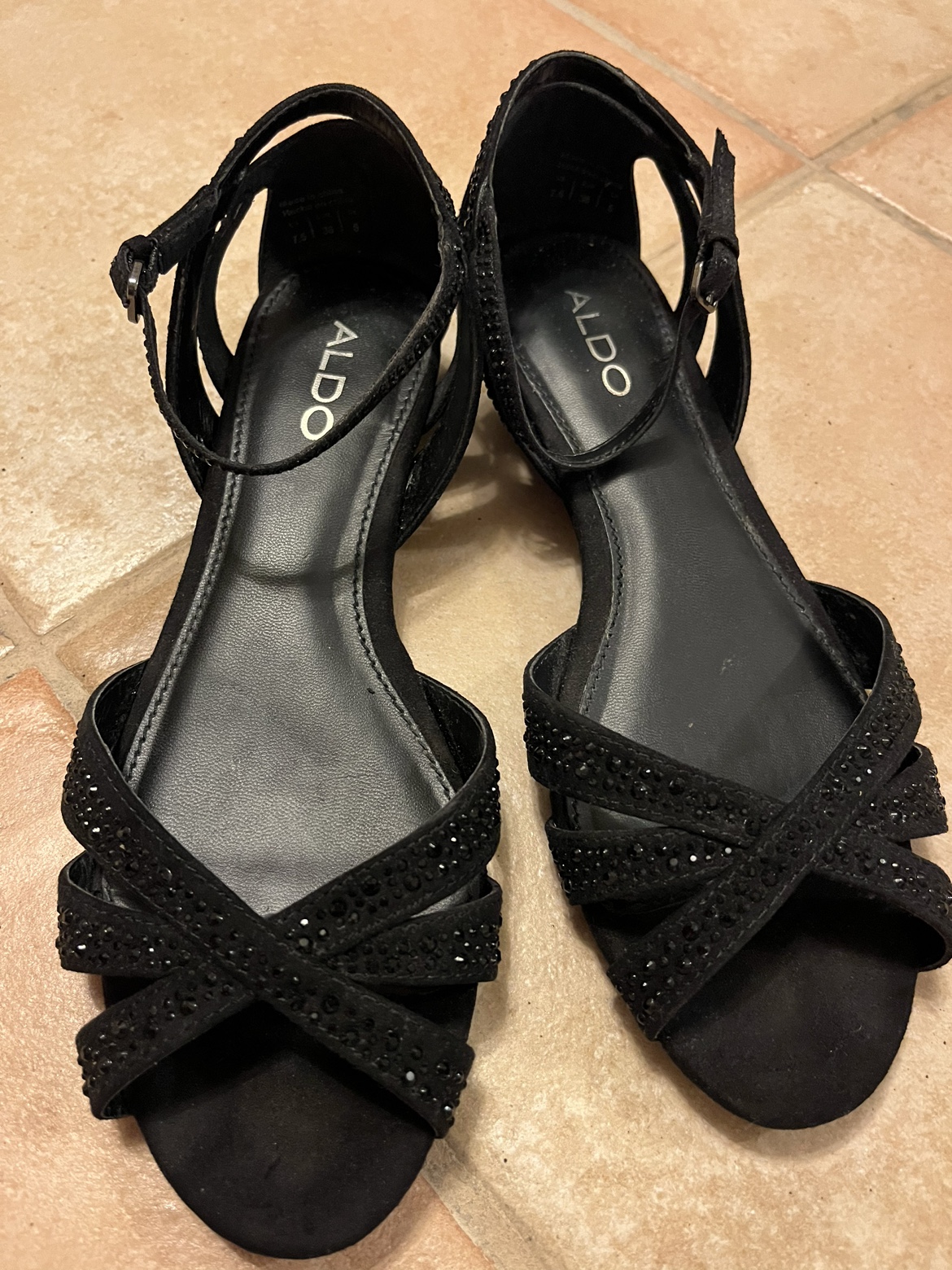 Aldo - Sandals Size 7.5 - good condition thumbnail