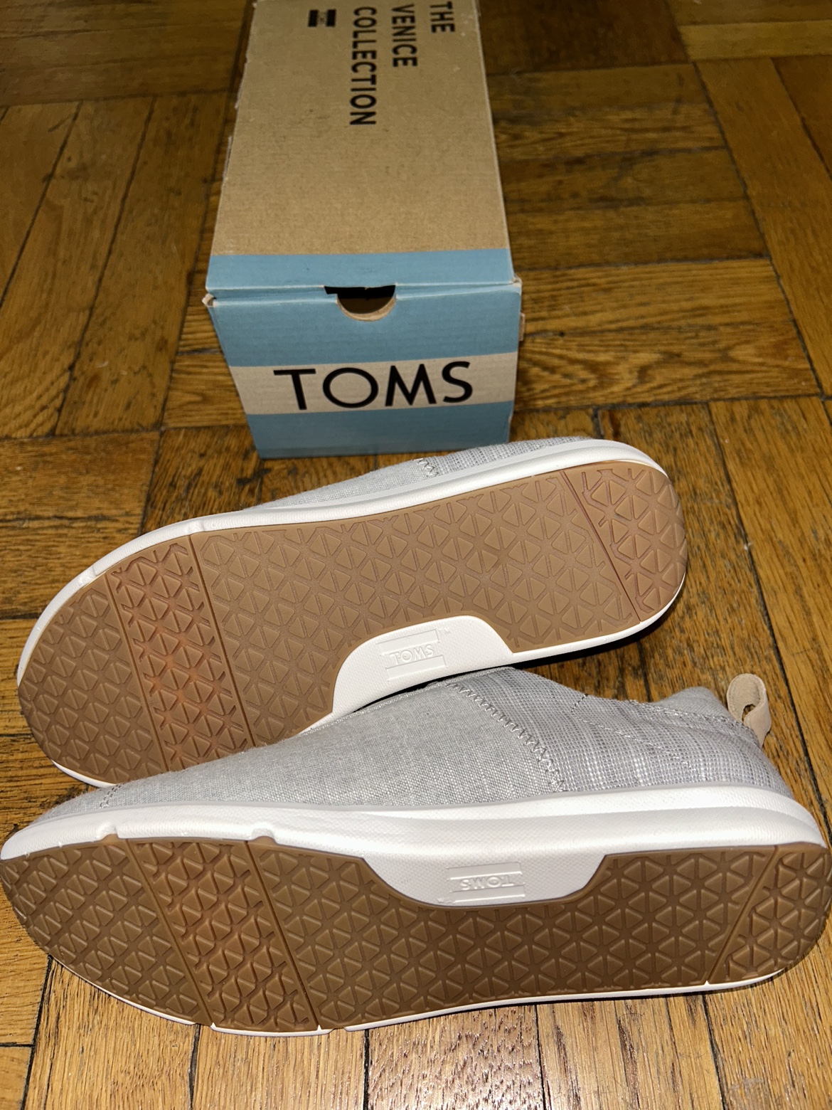TOMS Women’s Cabrillo Grey Chambray Sneakers NEW SZ 8 ⚽️ image indicator(3)
