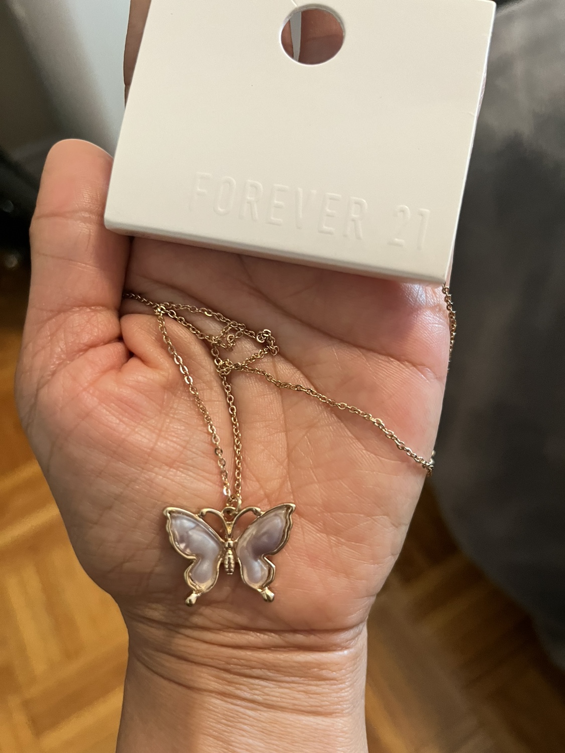 Forever necklace image indicator(3)