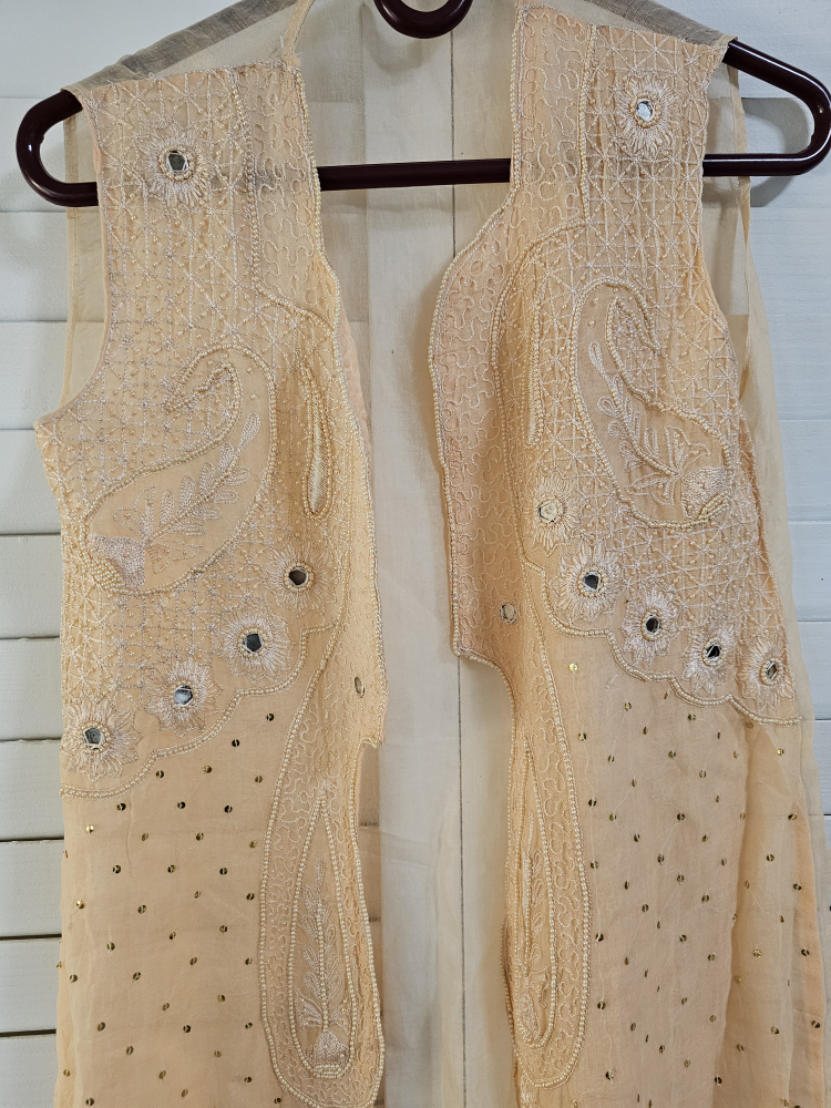Women's delicated Indian dress - photo 2