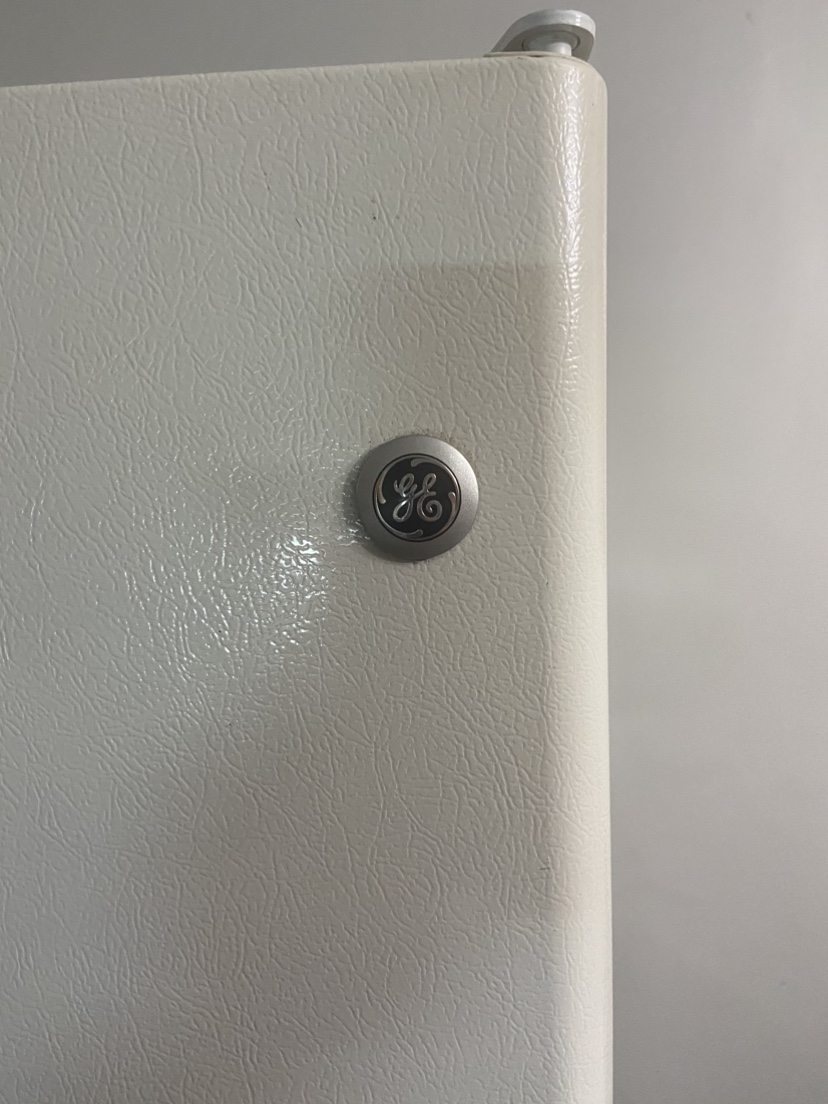 General Electric Fridge White - photo 3