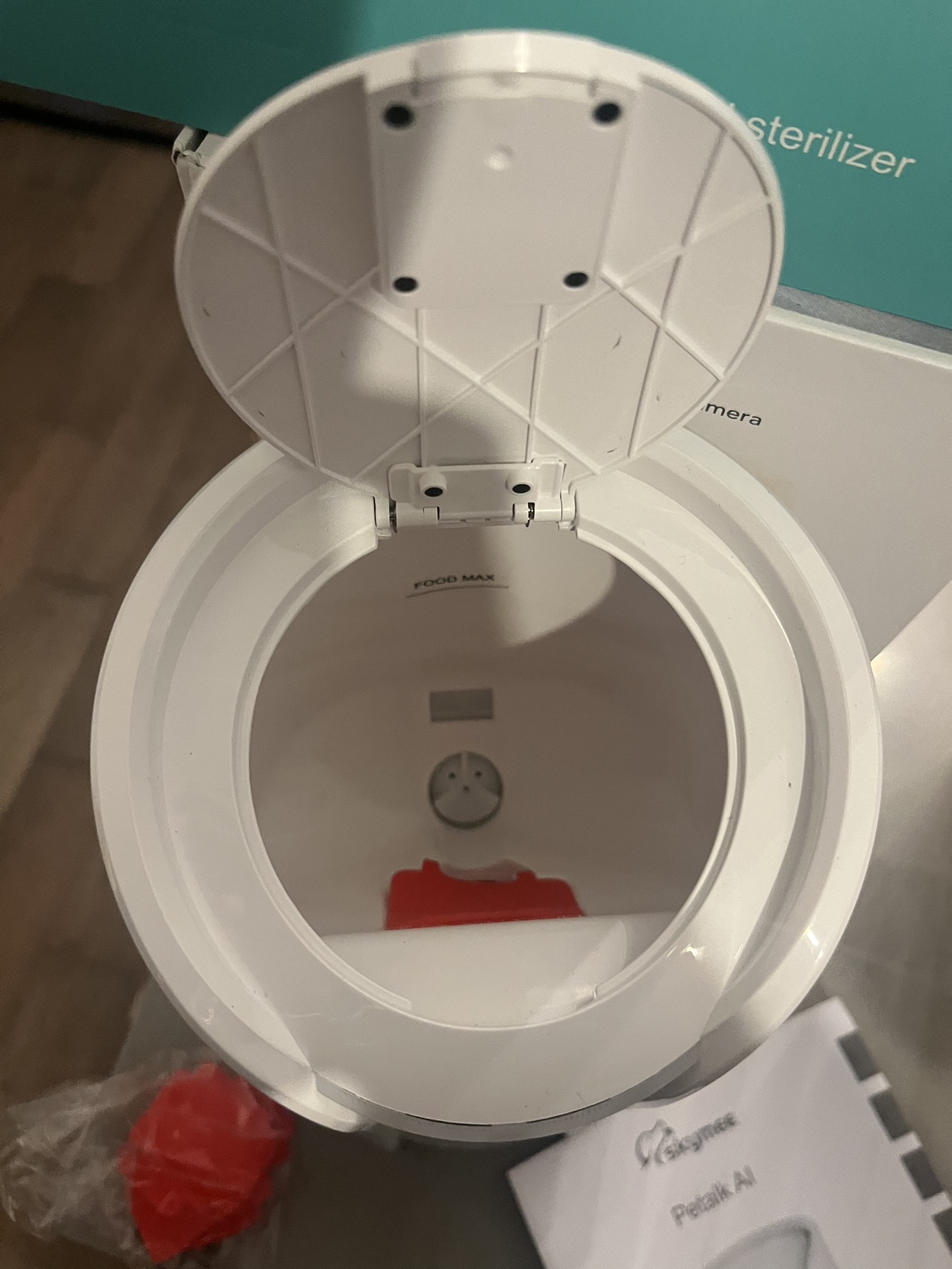 SKYMEE Pet Camera Treat Dispenser, Audio/Night Vision image indicator(2)