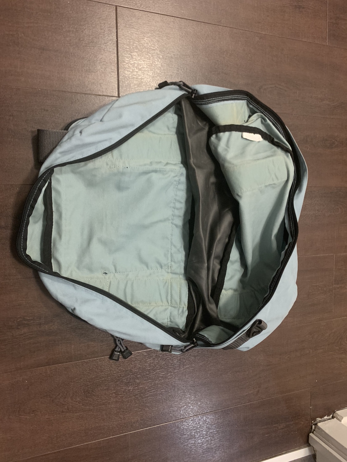 Travel Bag/ Sports Bag (Medium size Bag) image indicator(4)
