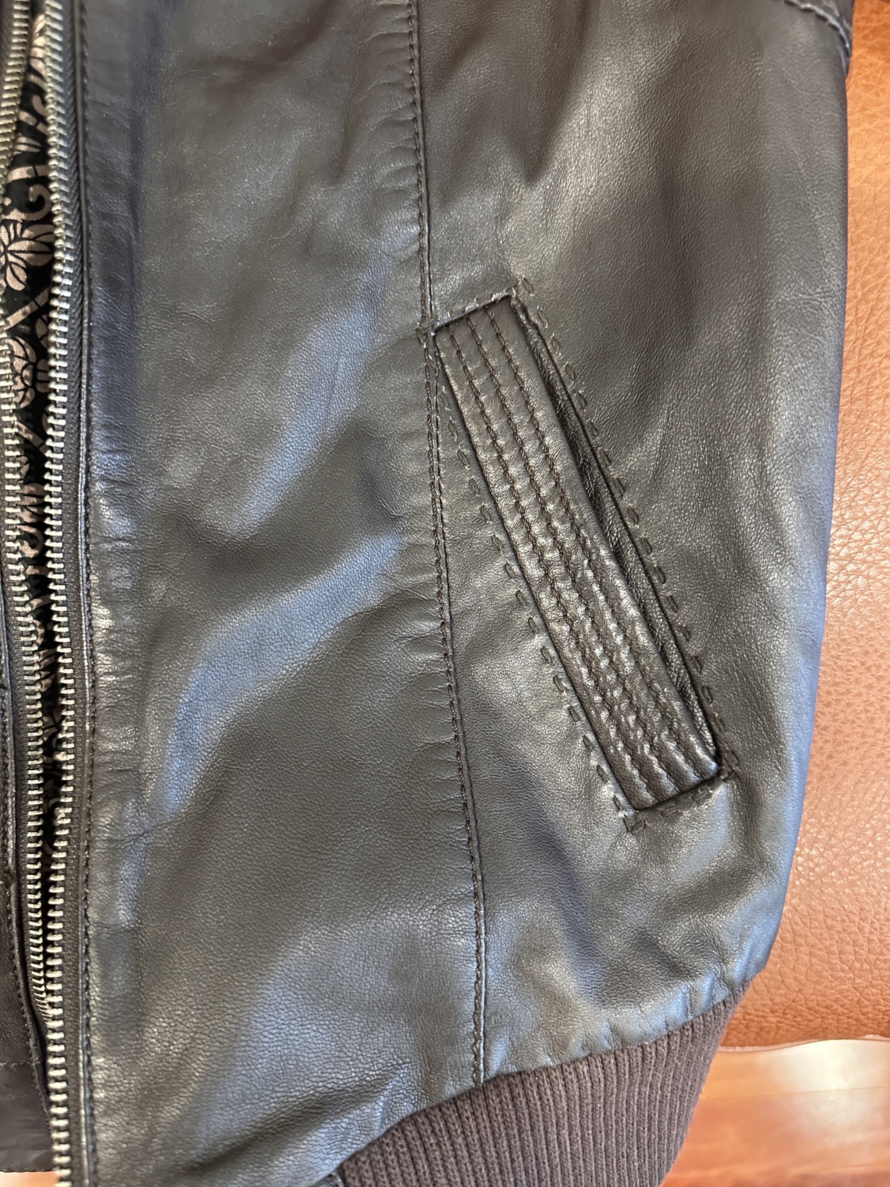 Danier Leather Jacket - Size XXS/3TP - photo 4