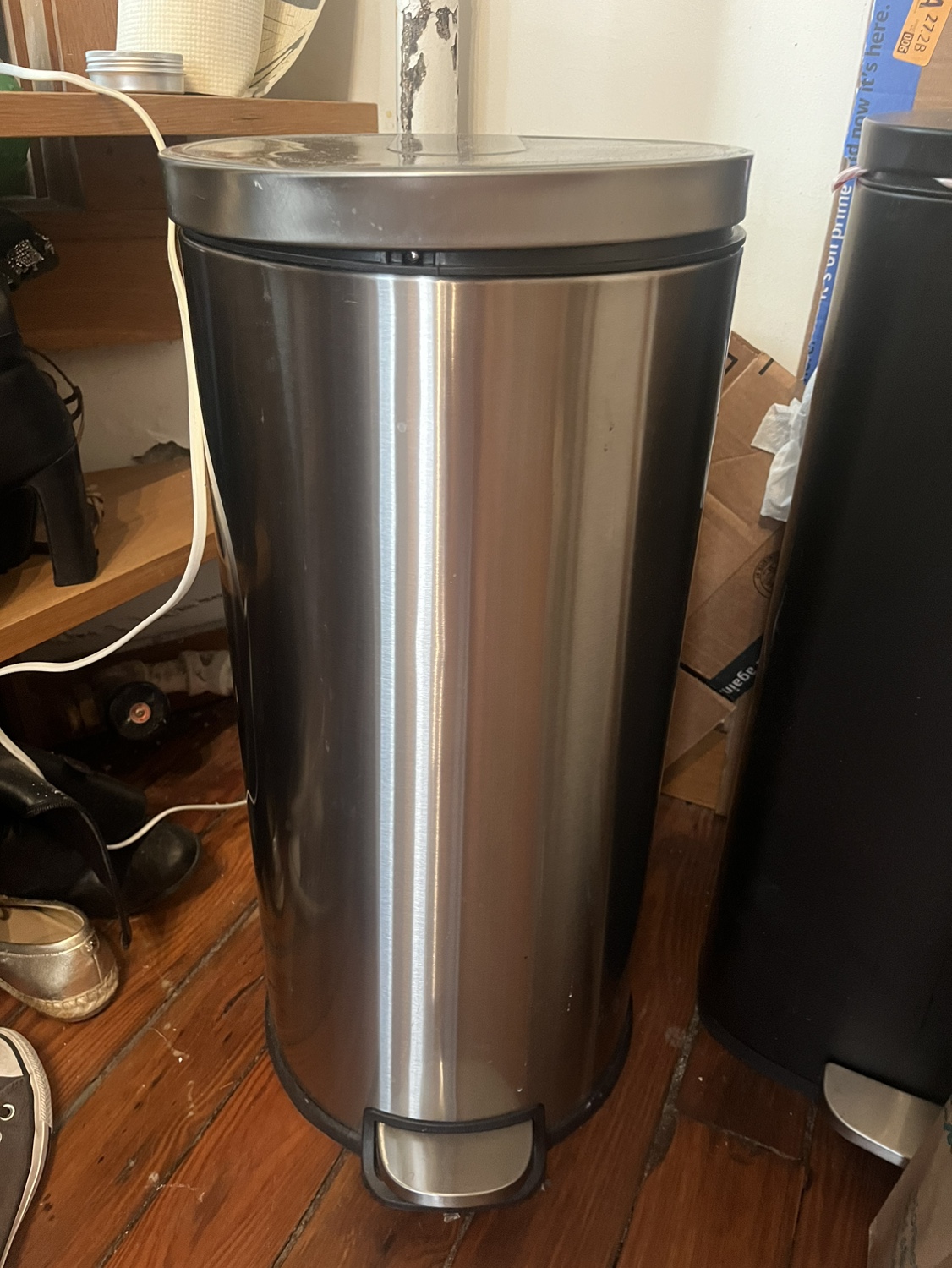 Trash can