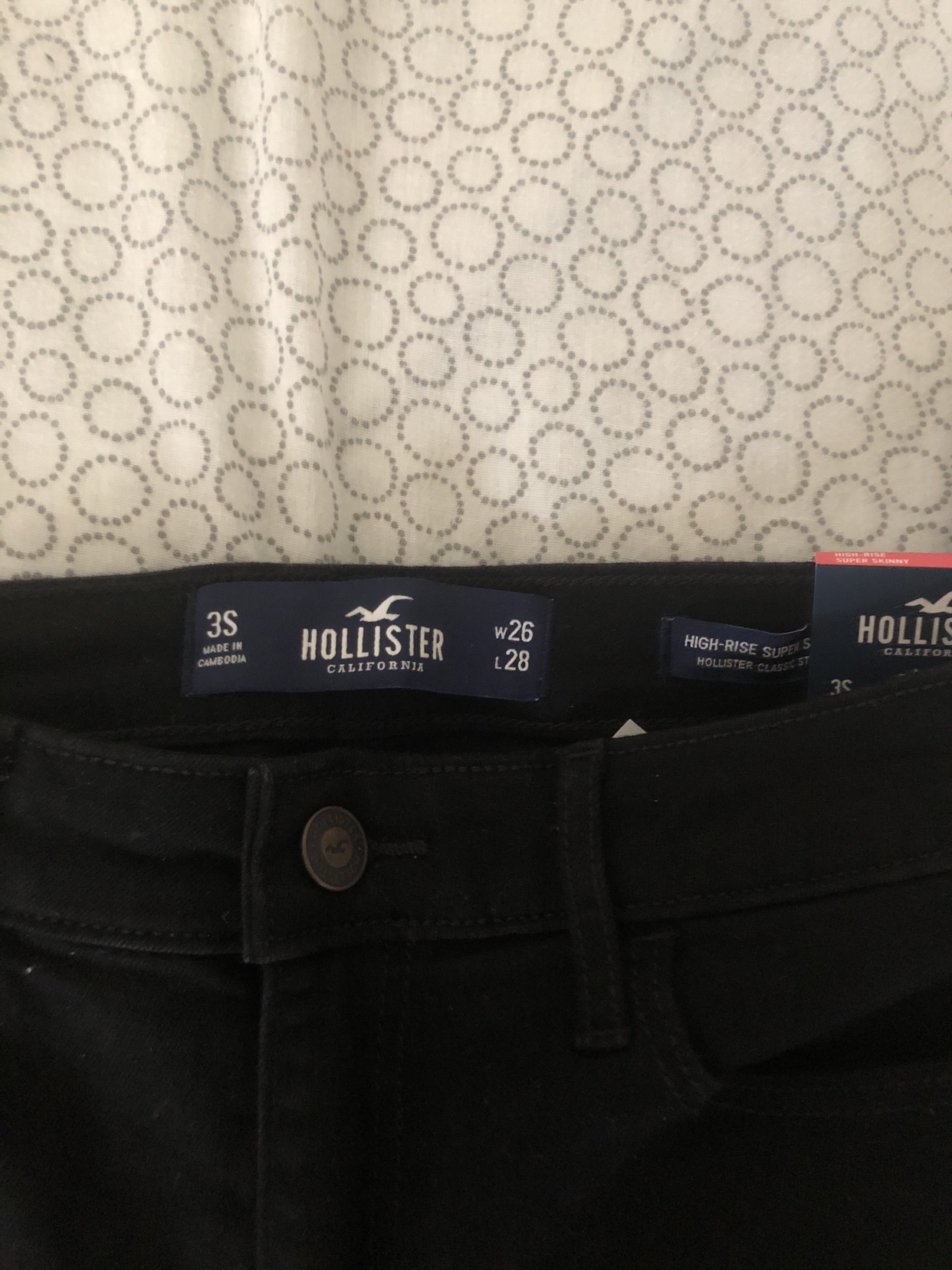 Black skinny jeans image indicator(2)