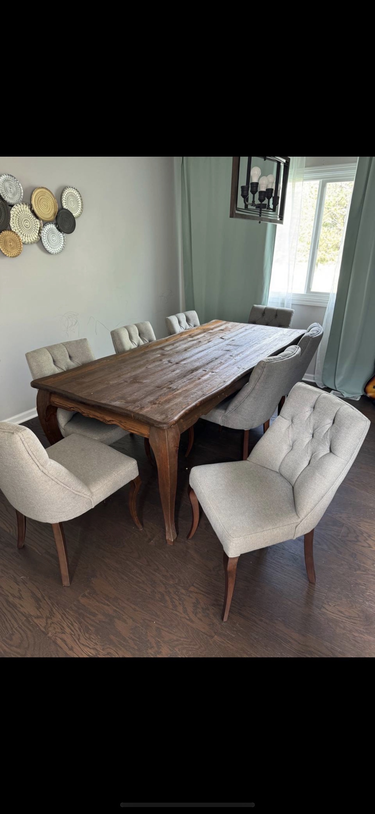 8 Chairs