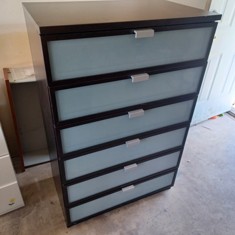 hopen ikea dresser, delivery available