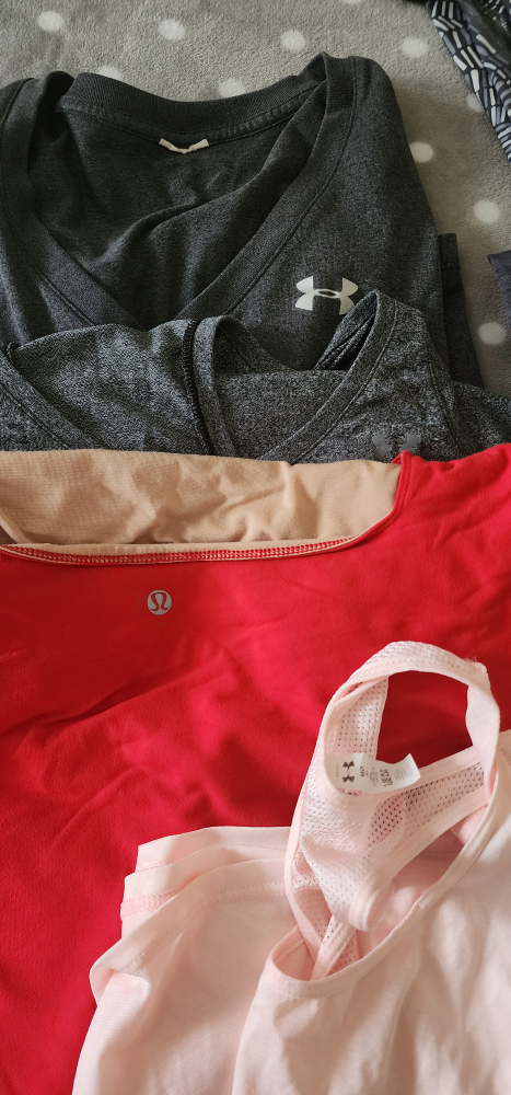 bundle of athetic clothes image indicator(6)