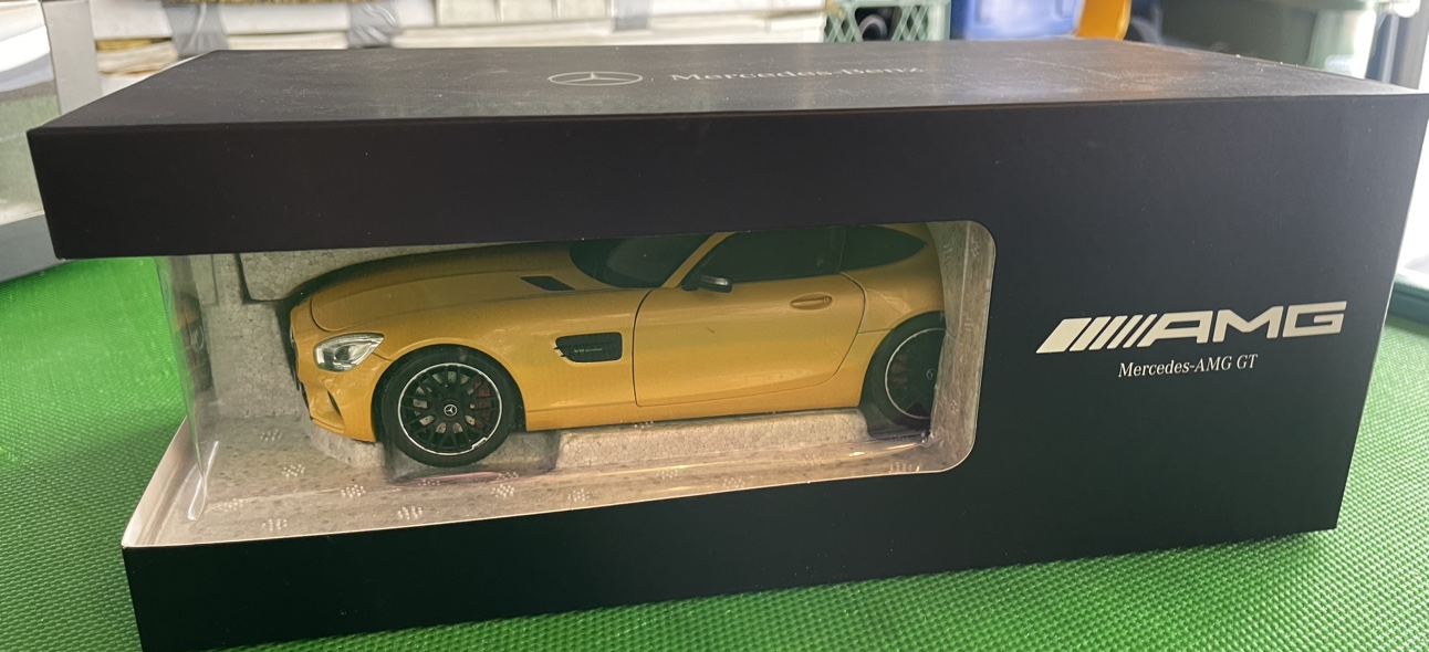 1/18 Dealer Edition Mercedes-Benz Mercedes AMG GT S - photo 2