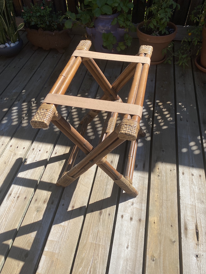 Bamboo and rattan luggage rack