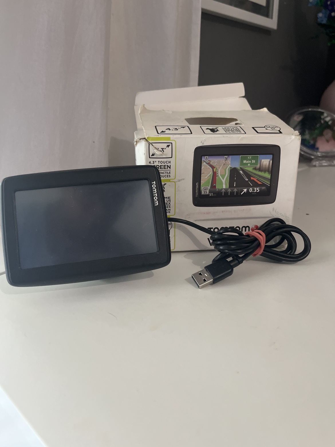 TOMTOM VIA 1415M Car gps system