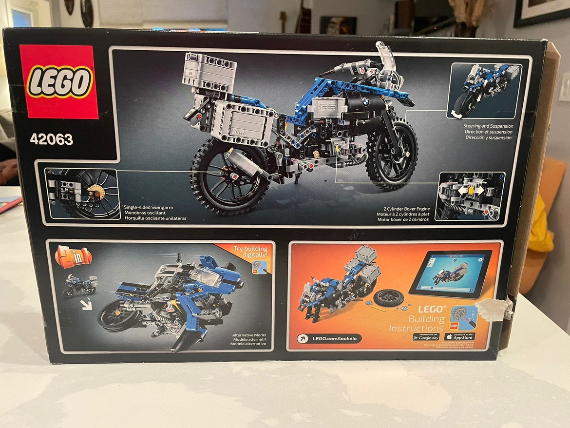 LEGO Technic BMW R 1200 GS Adventure (42063) - photo 2