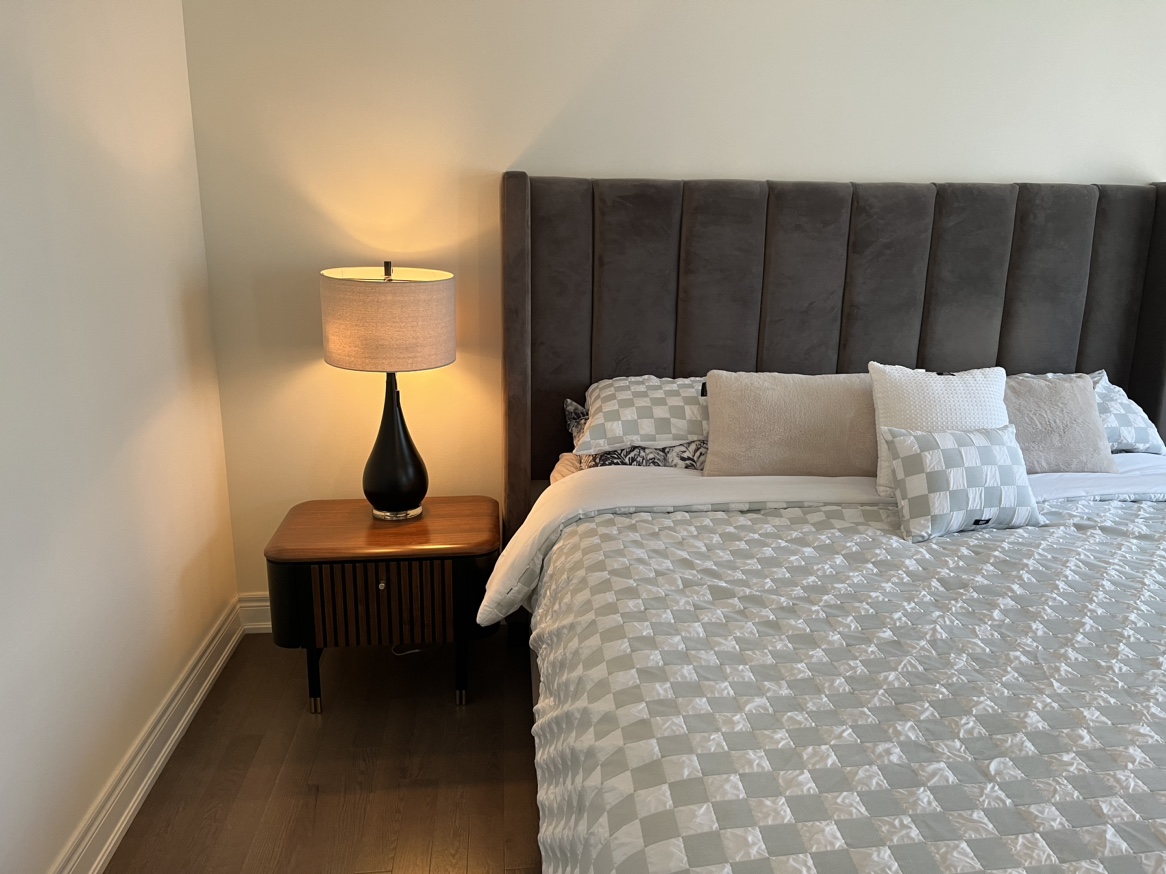 KING SIZE BED WITH STERN & FOSTER MATTRESS - photo 2