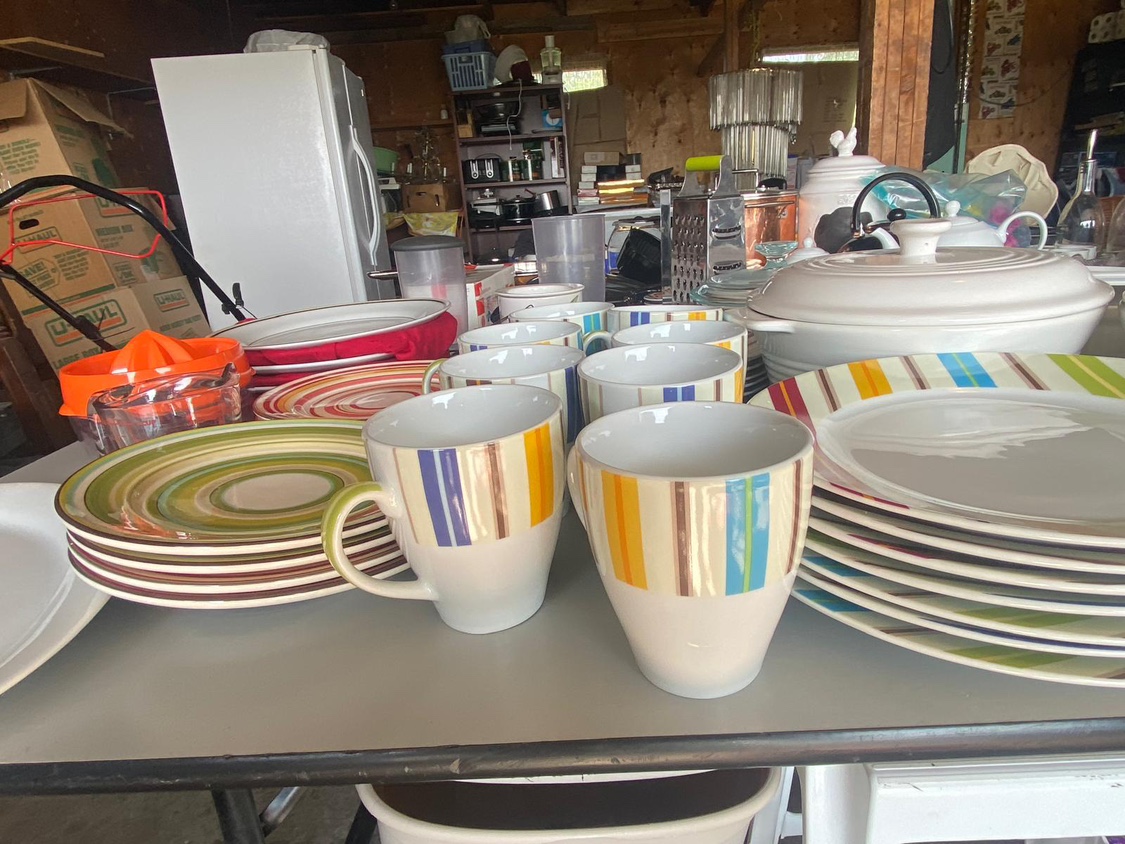 Kitchen items lot - photo 5