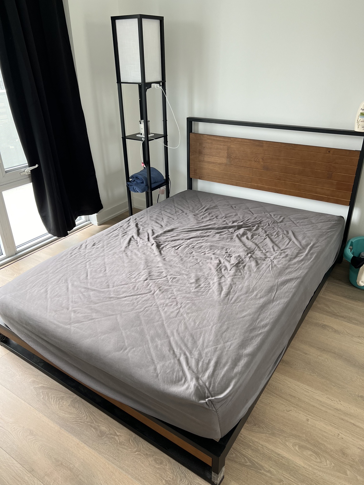 Metal bed frame (Double/Full) CAN INCLUDE MATTRESS thumbnail
