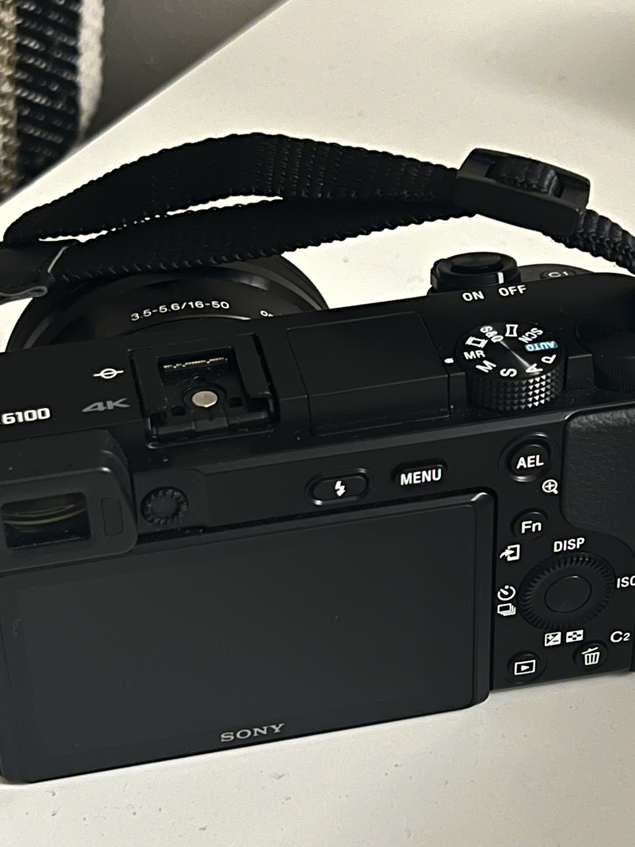 Sony Alpha A6100 Mirrorless Camera with 16-50mm kit lens - photo 4