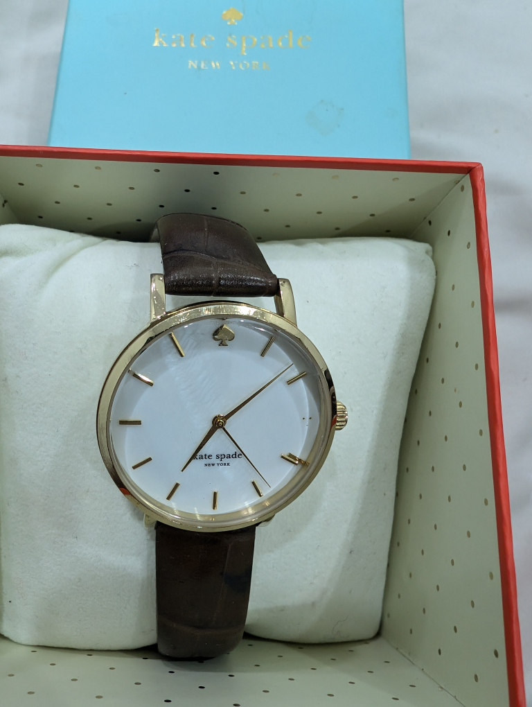 Kate Spade watch image indicator(2)