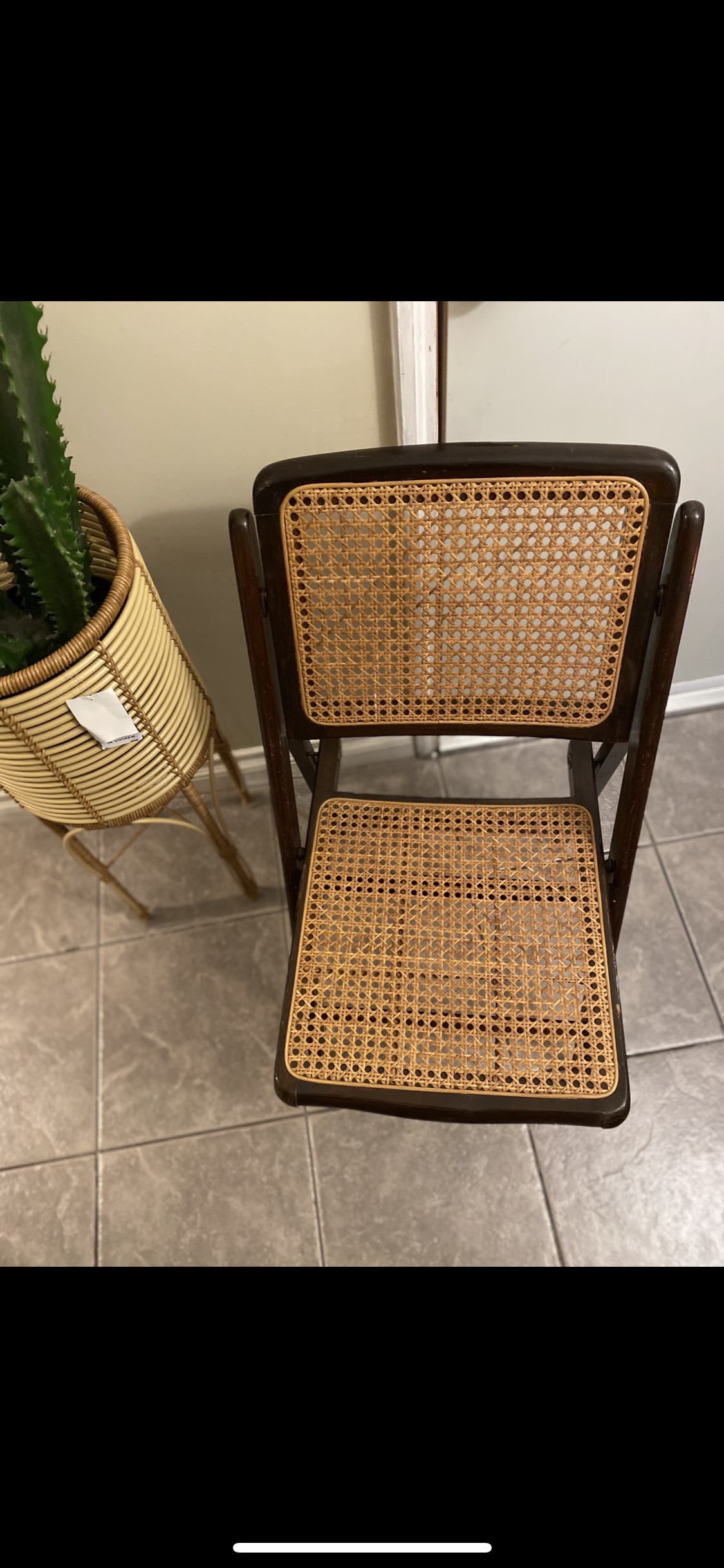 WOODEN FOLDING RATTAN CHAIR - photo 2