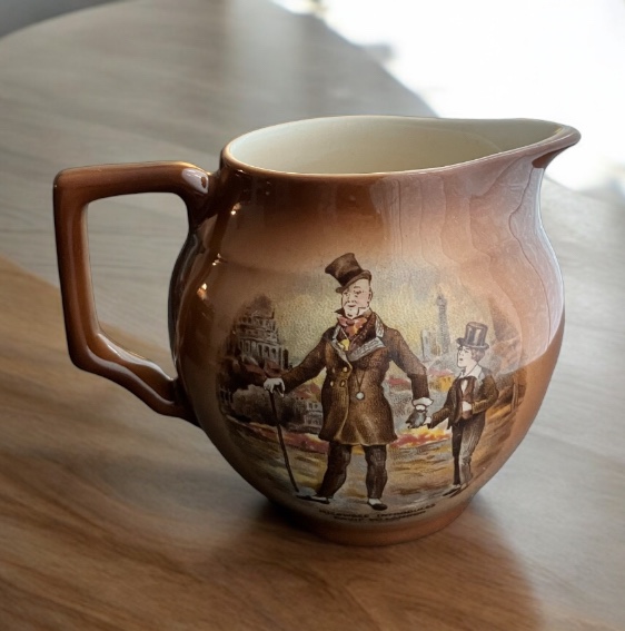 Vintage Lancaster Sandland 3.5" Creamer Oliver Twist Hanley image indicator(3)