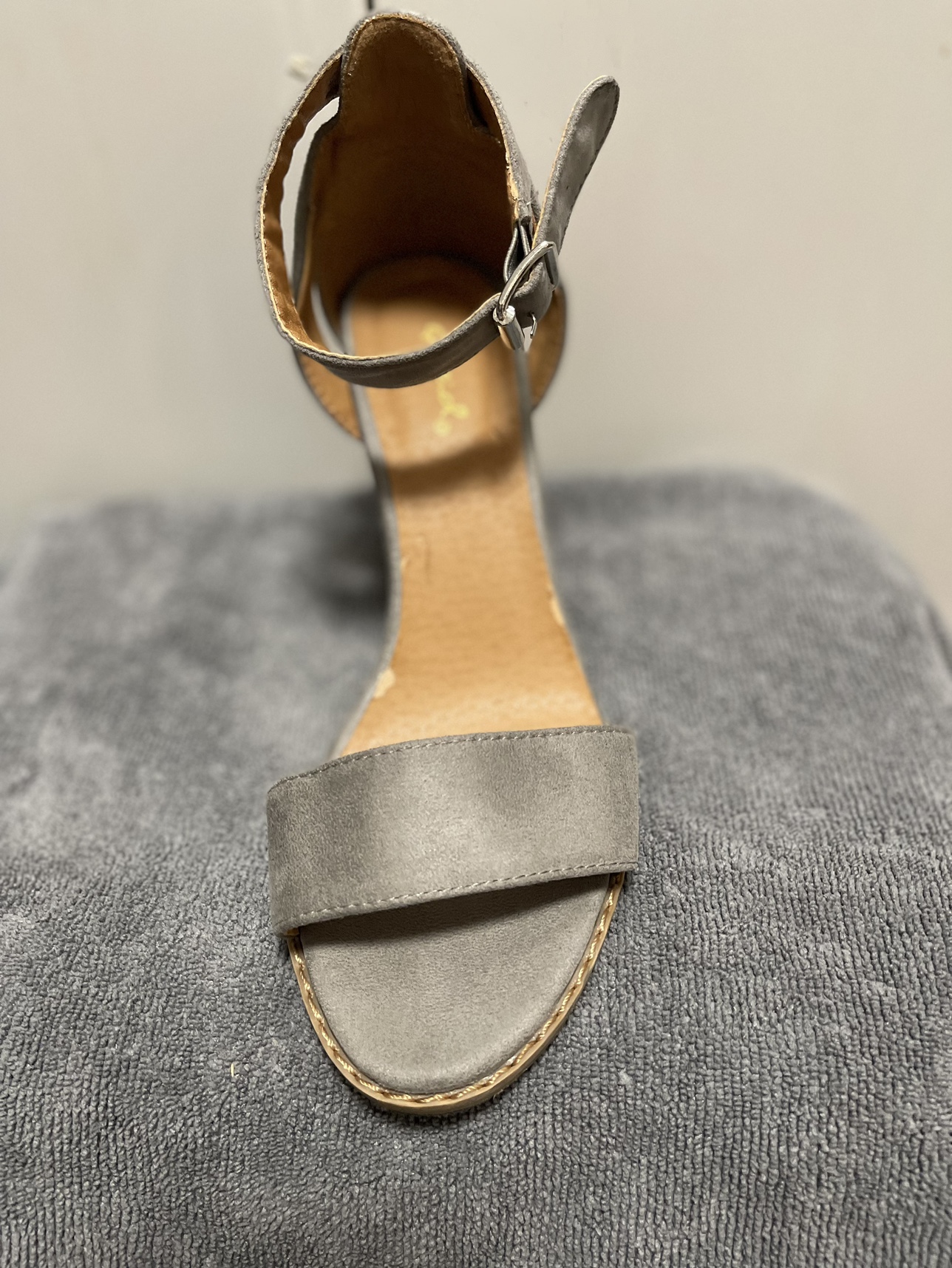 Gray Suede Wedge Sandals image indicator(2)