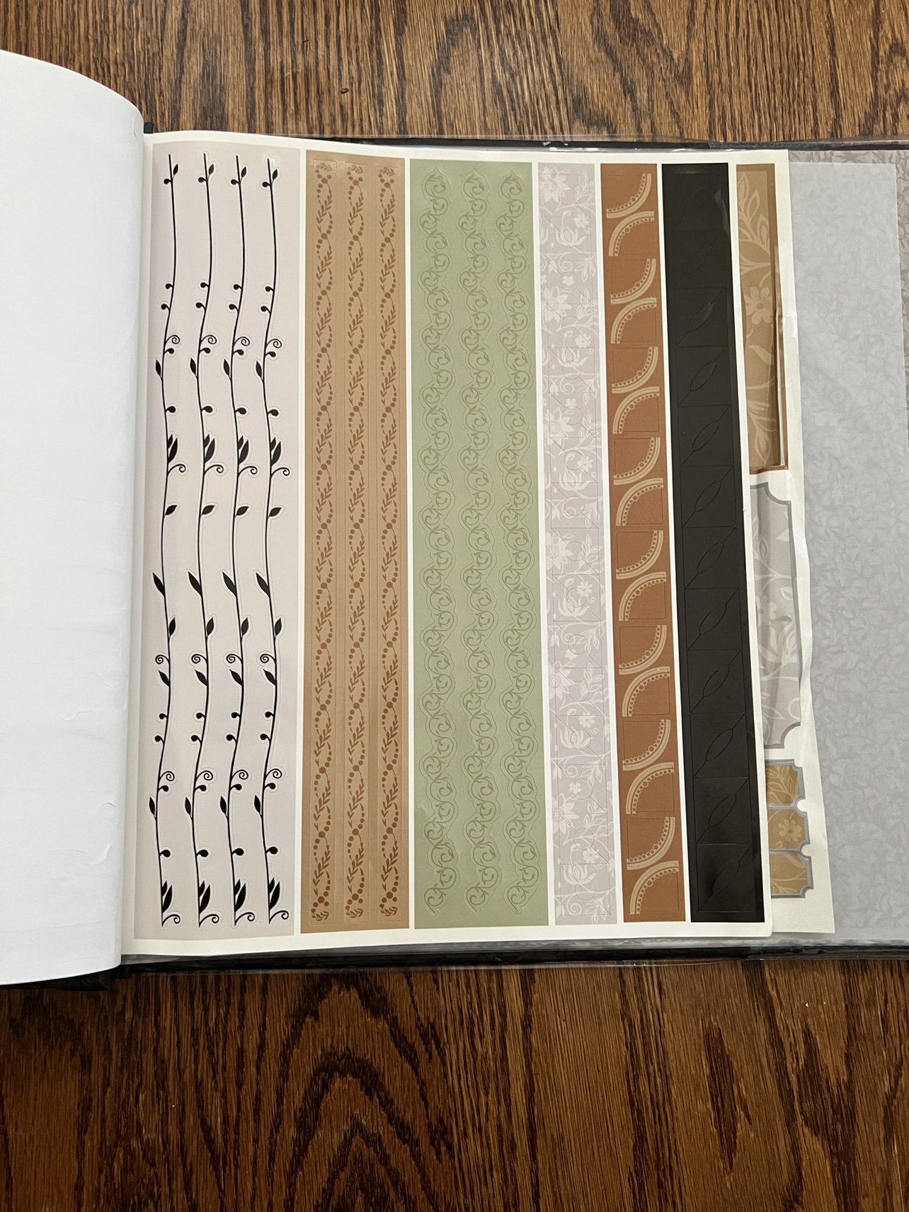 Scrapbook Kit - Brand New (still in plastic) image indicator(5)