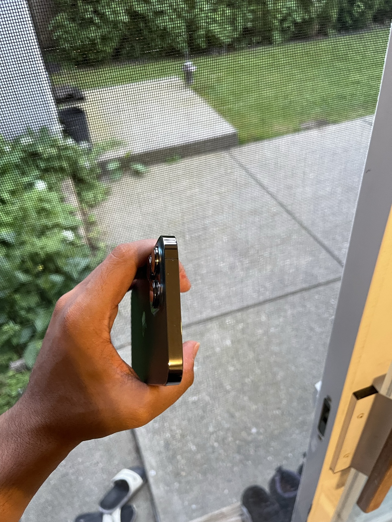 iPhone 13 Pro Max - photo 3