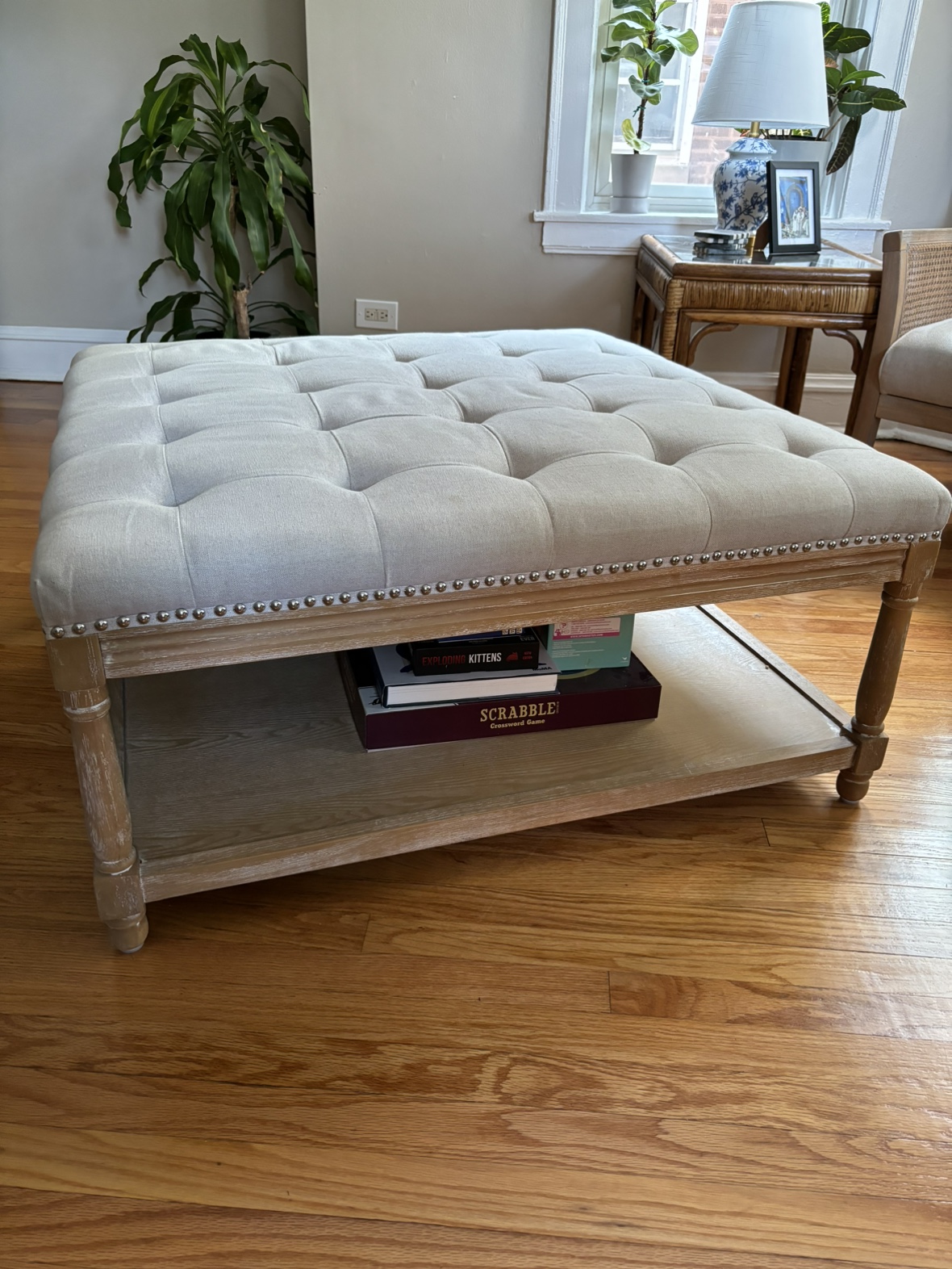 Square ottoman coffee table - photo 3