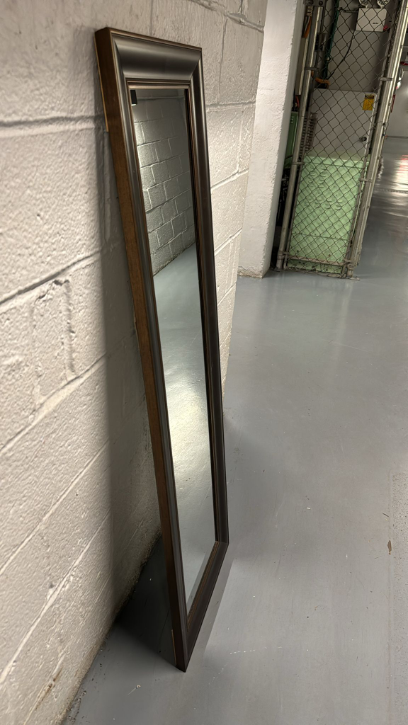 Stylish tall, slim standing mirror - photo 2