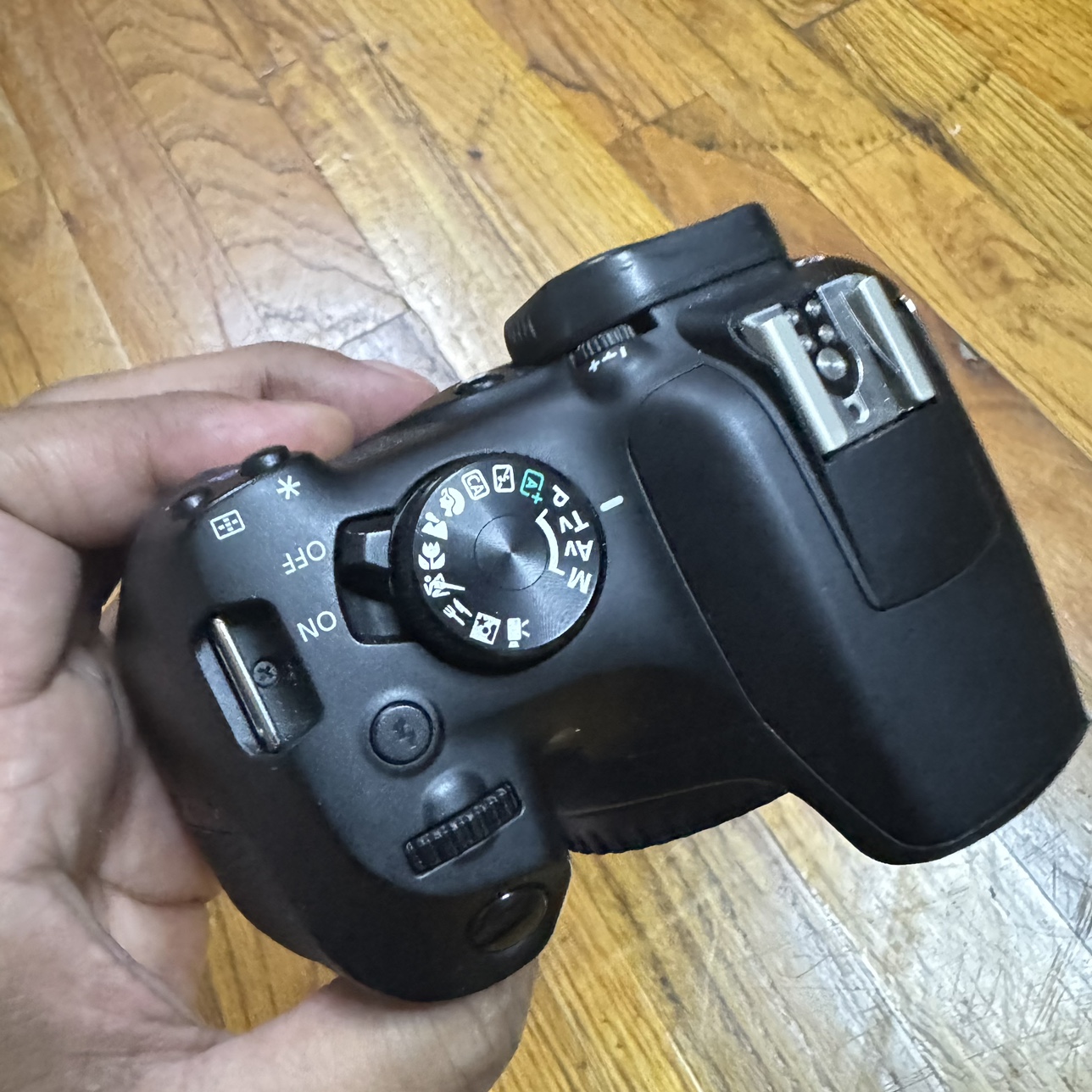 Canon t6 body only - photo 2