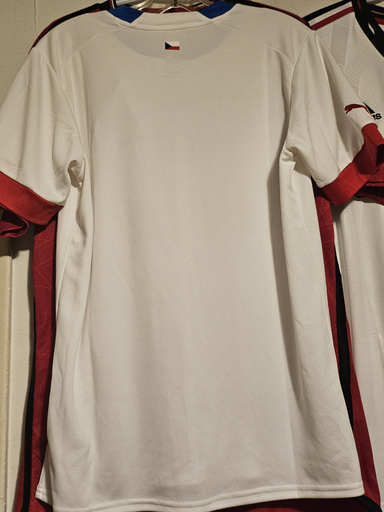 Czech Republic 2022 World Cup Puma Soccer jersey image indicator(2)