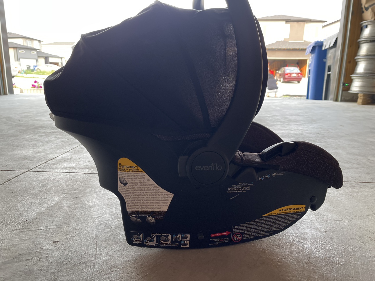 Evenflo Litemax Infant car seat - photo 4
