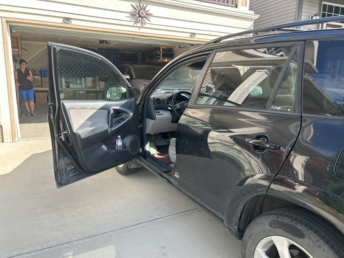 Toyota RAV4 2010 - photo 4