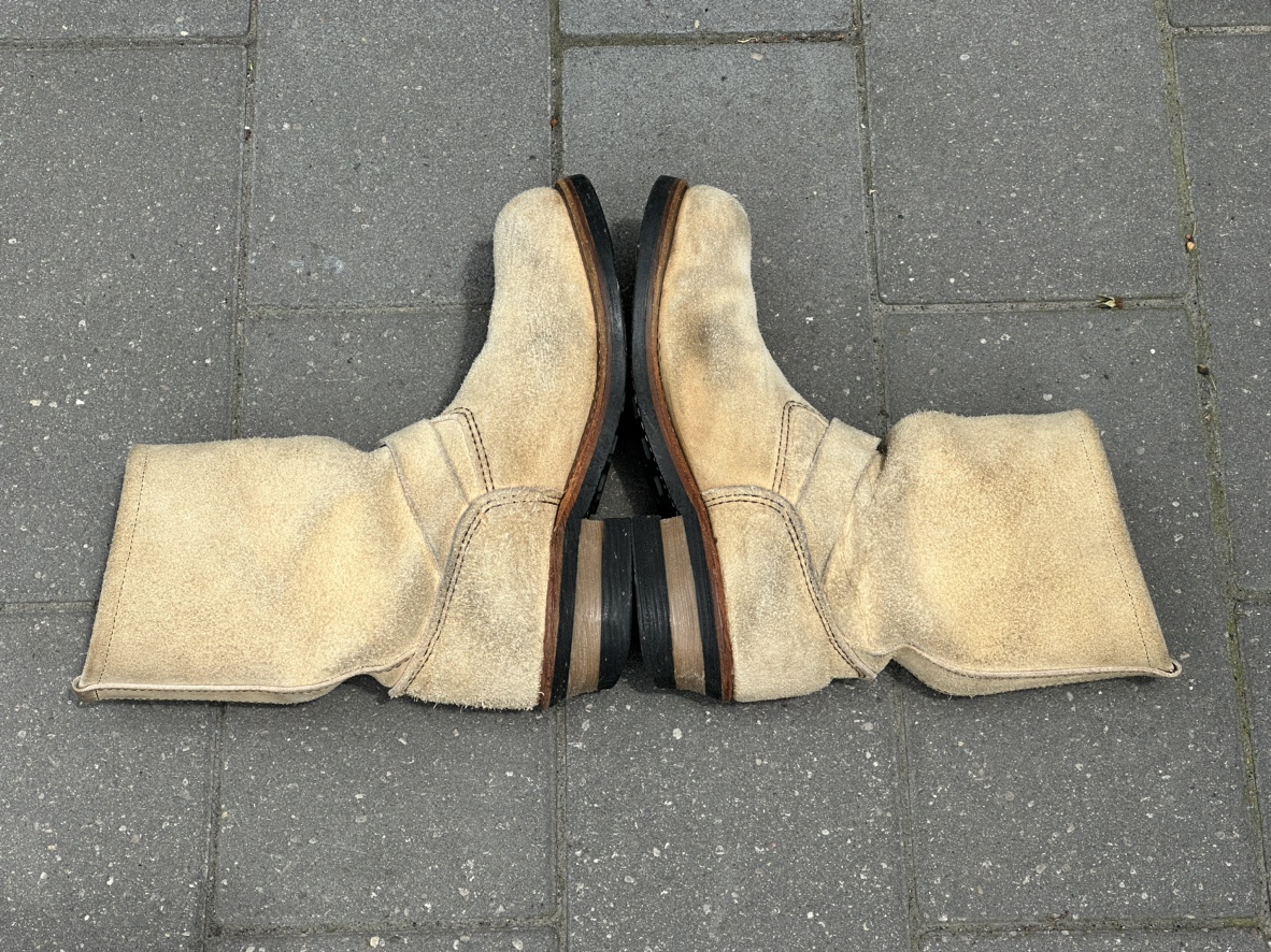 Redwing 8268 Engineer Boots Abilene Rough Out image indicator(6)