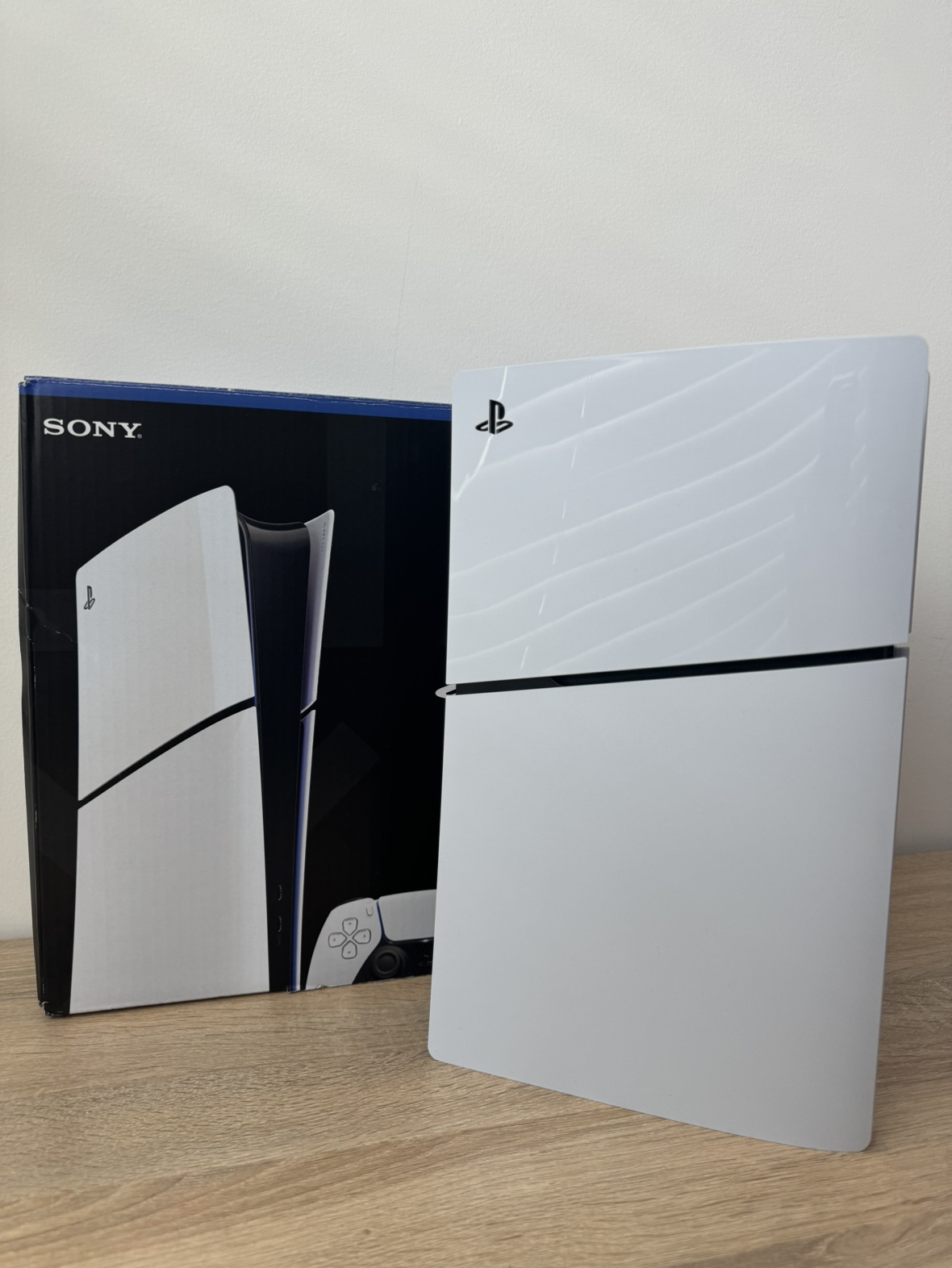 PS5 SLIM DIGITAL EDITION + 2 Controls - photo 3
