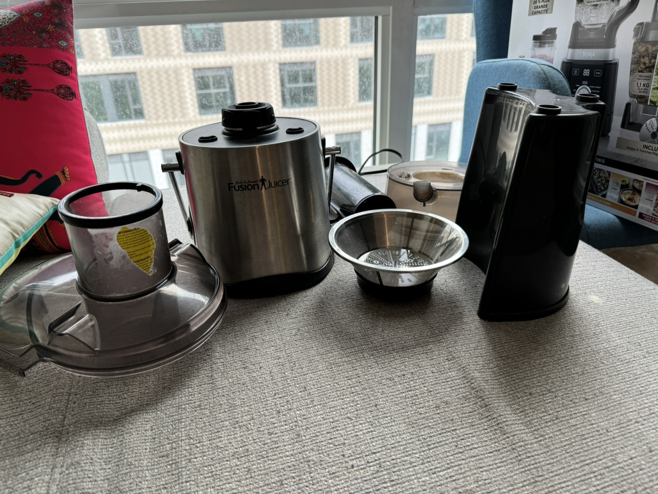 Fusion Juicer Professional. image indicator(3)