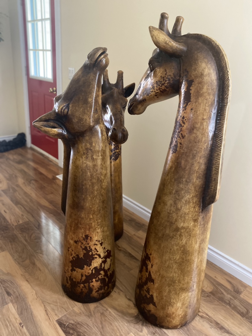 Free standing giraffe busts (3) - photo 3
