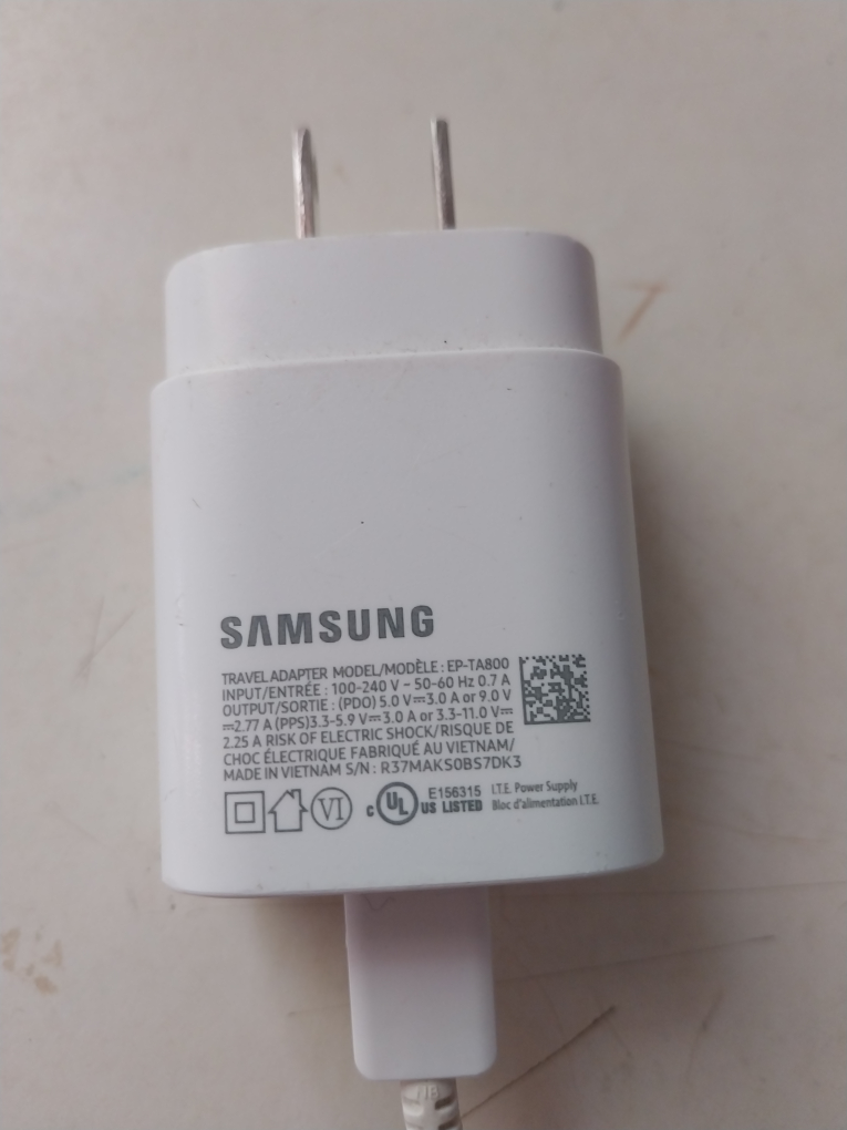 Samsung Super Fast Charger thumbnail