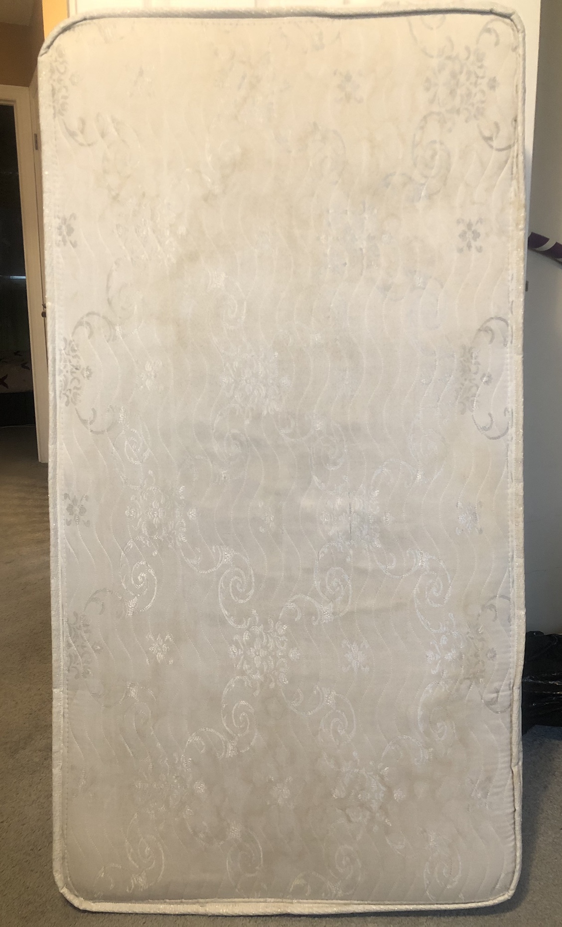 Baby crib mattress with bedding - photo 2