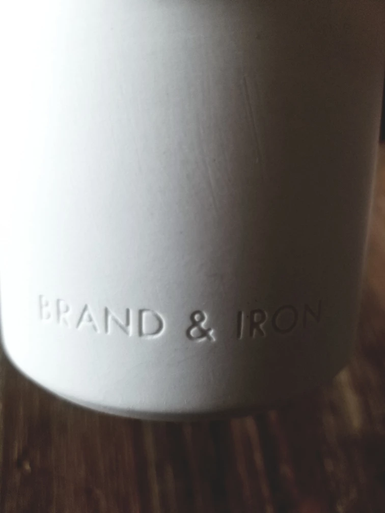 BRAND NEW! BRAND & IRON Laconic: Zephyr Soy Candle 8oz image indicator(5)