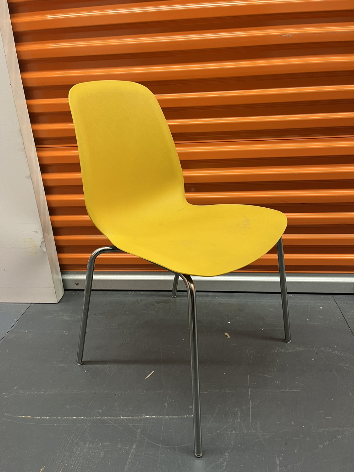 #FREECYCLE Chair (Broringe IKEA) PICK UP TODAY thumbnail