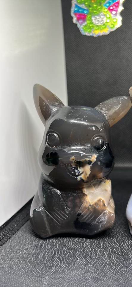 Authentic Crystal pikachu - photo 2