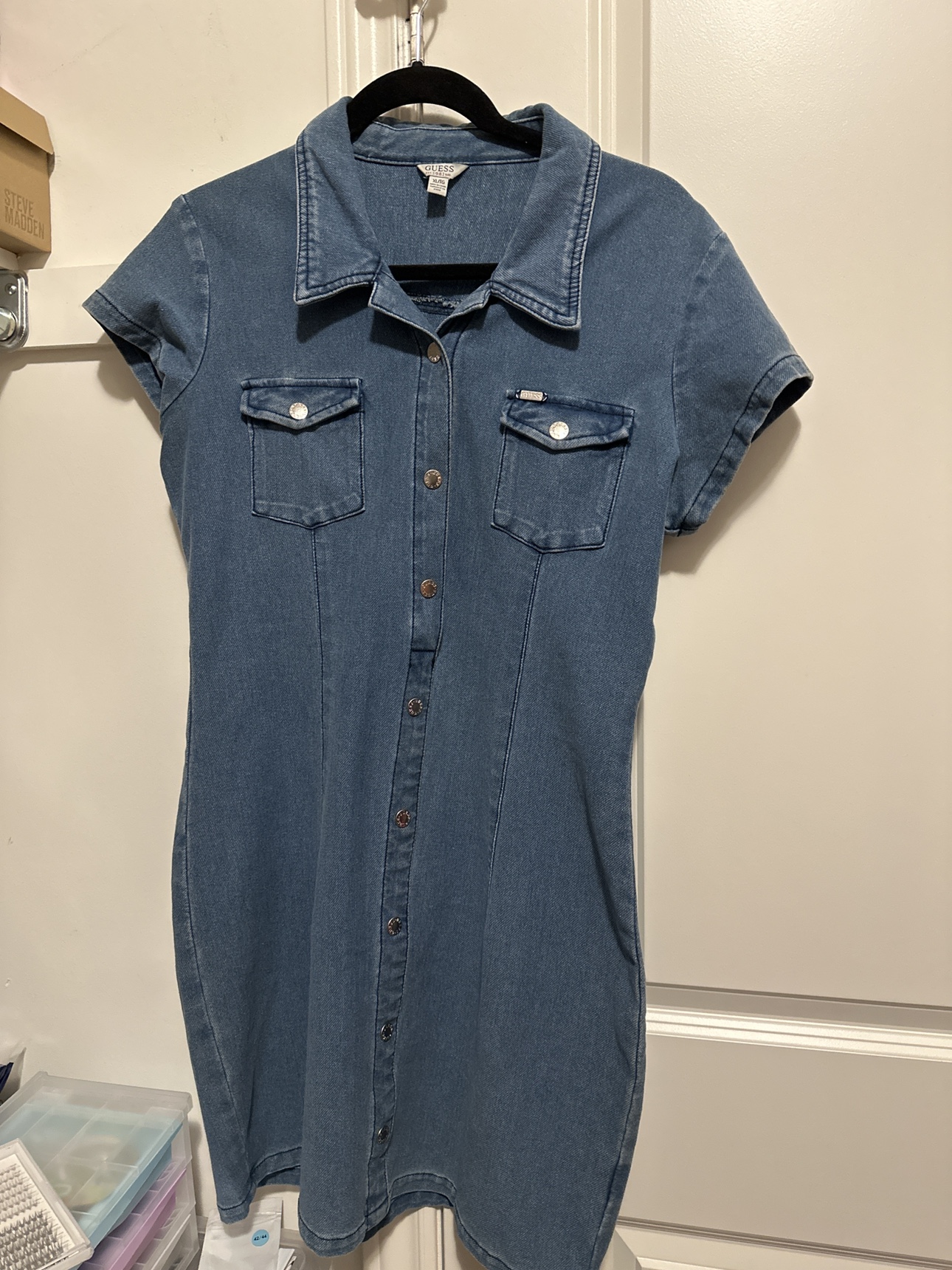 Beautiful denim short dress (GUESS)