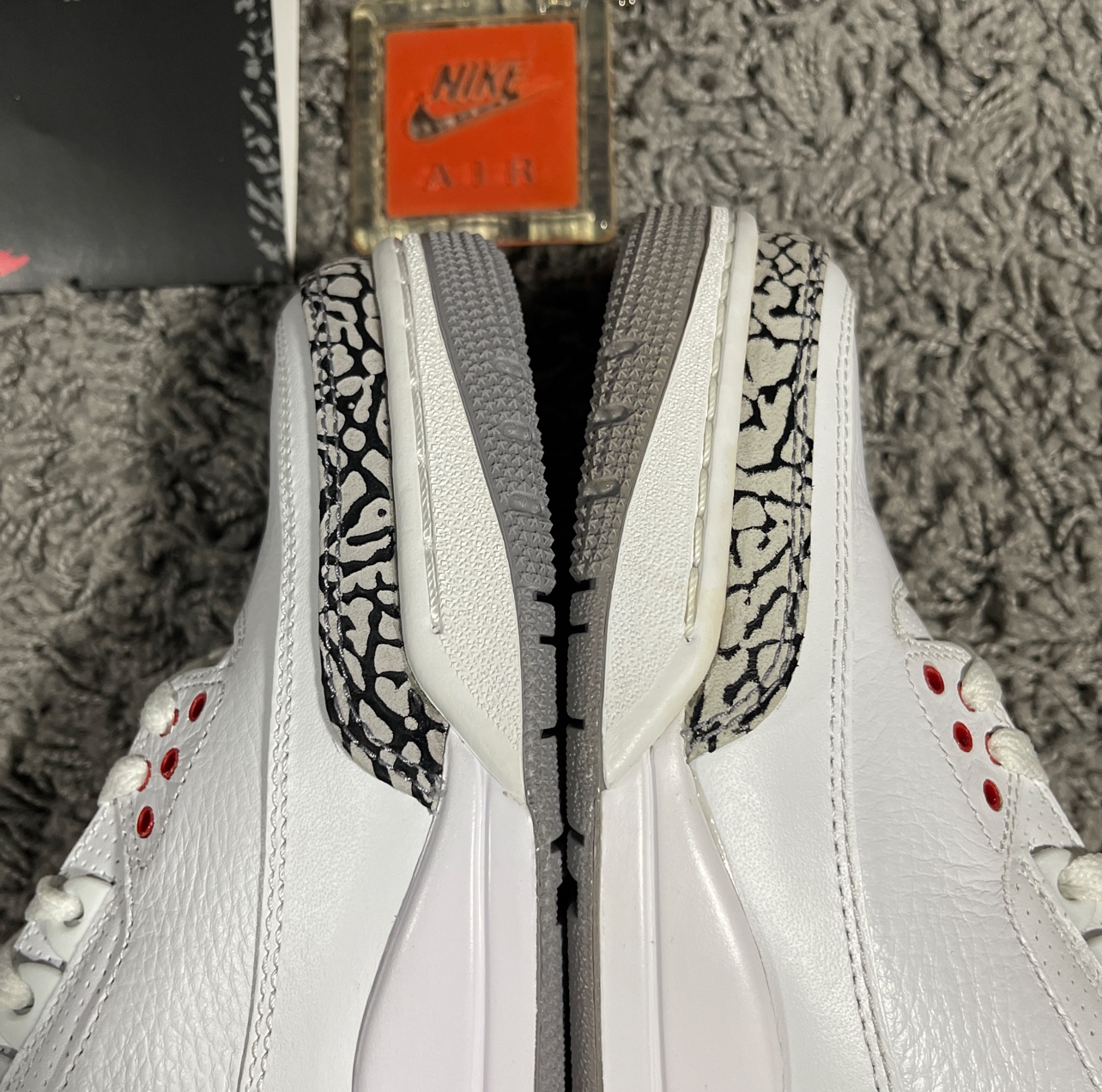 2013 Jordan 3 White Cement 88 Dunk Contest image indicator(9)