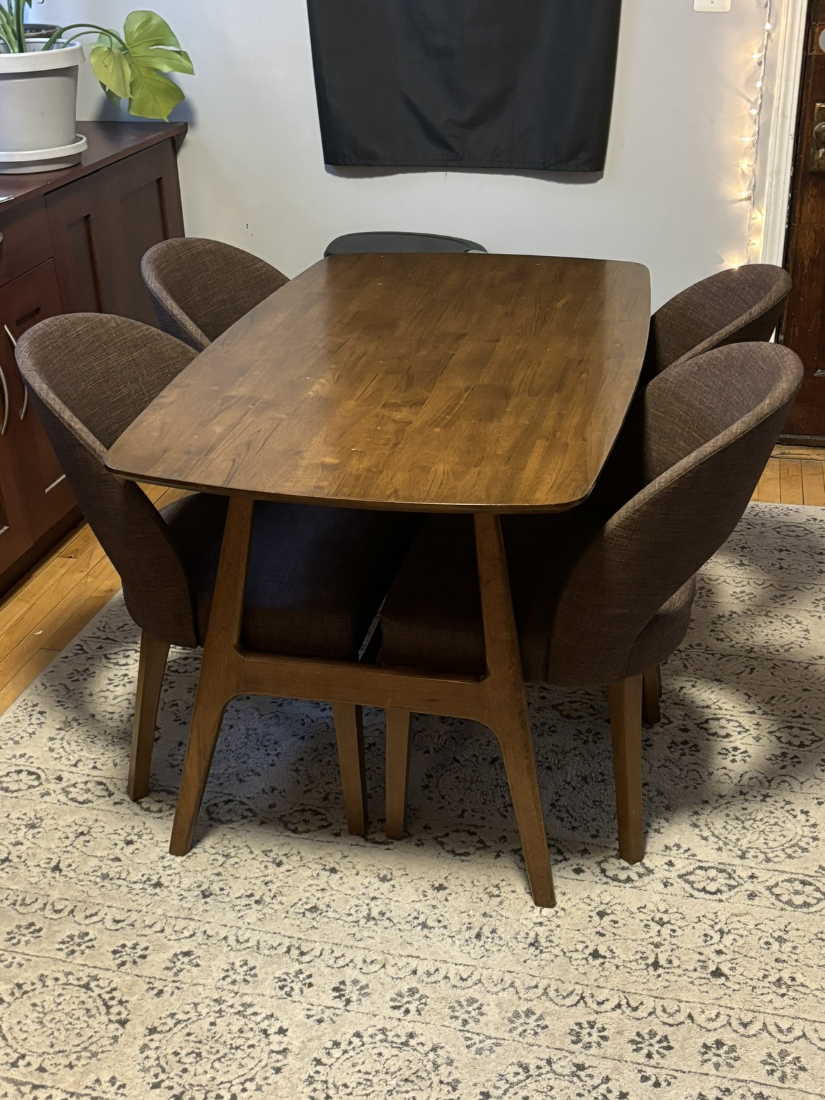 MCM Dining Table w/ 4 Chairs