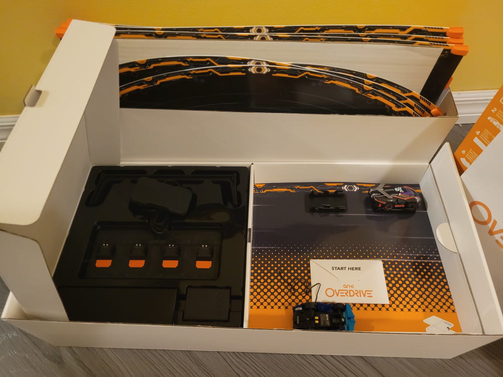 BUNDLE - Anki Overdrive Robotic Battle Racing Starter Kit image indicator(2)
