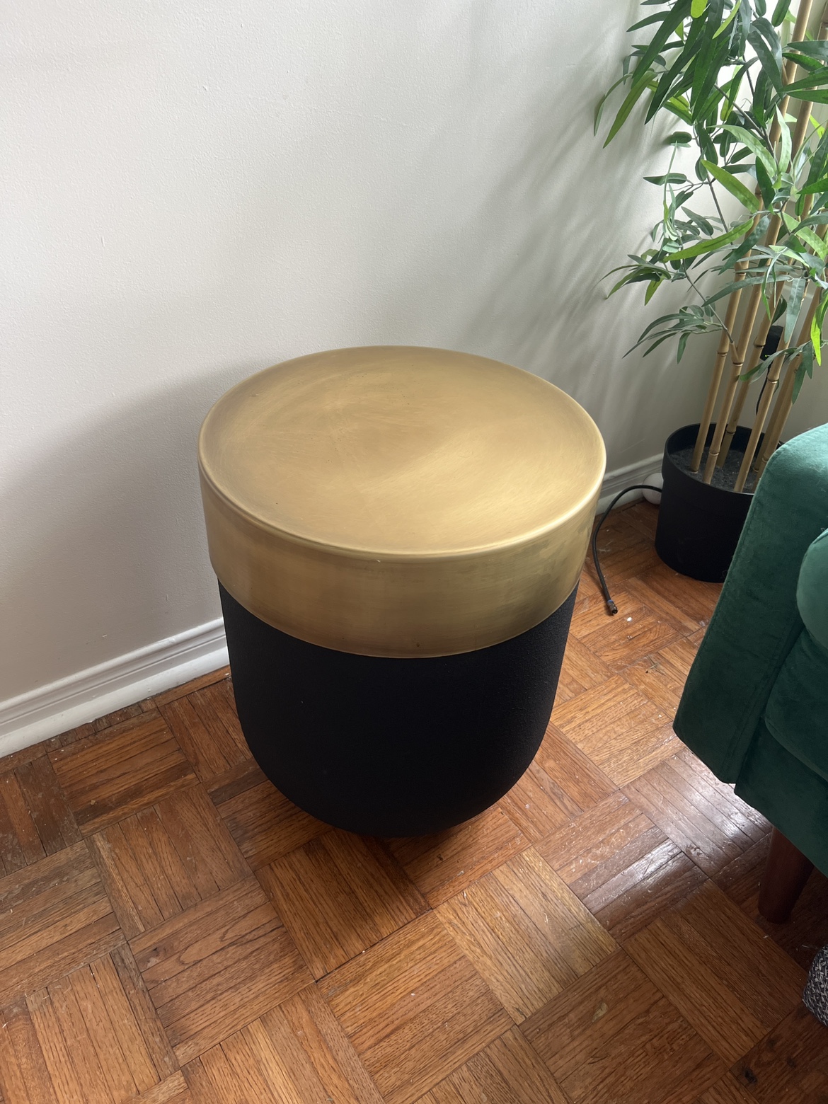 Storage table