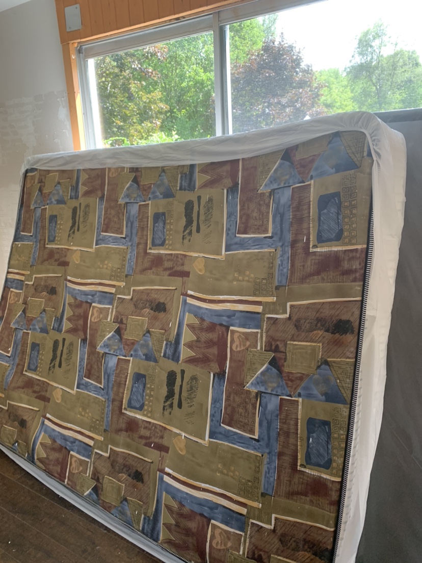 Used Mattress and Box (Queen) - photo 2