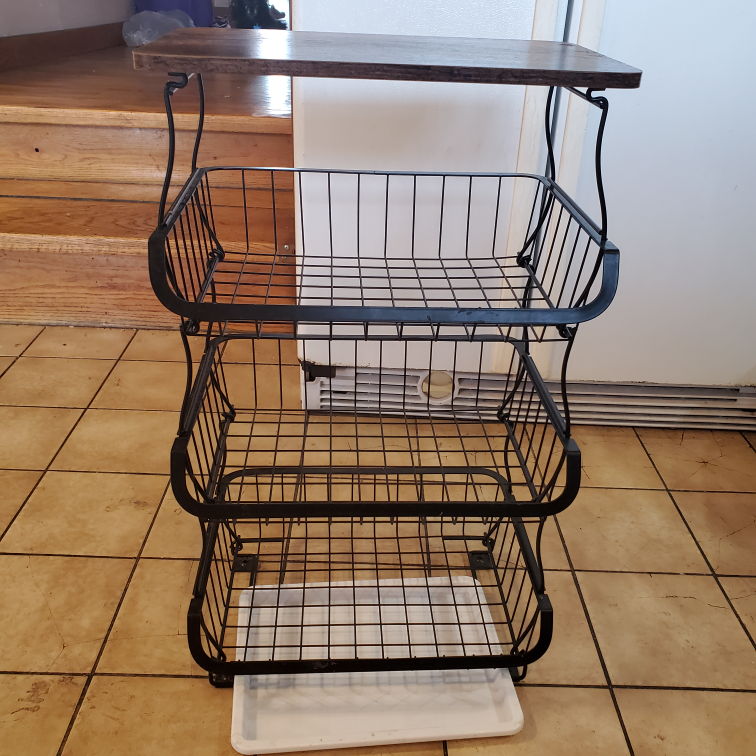 stackable vegetables baskets