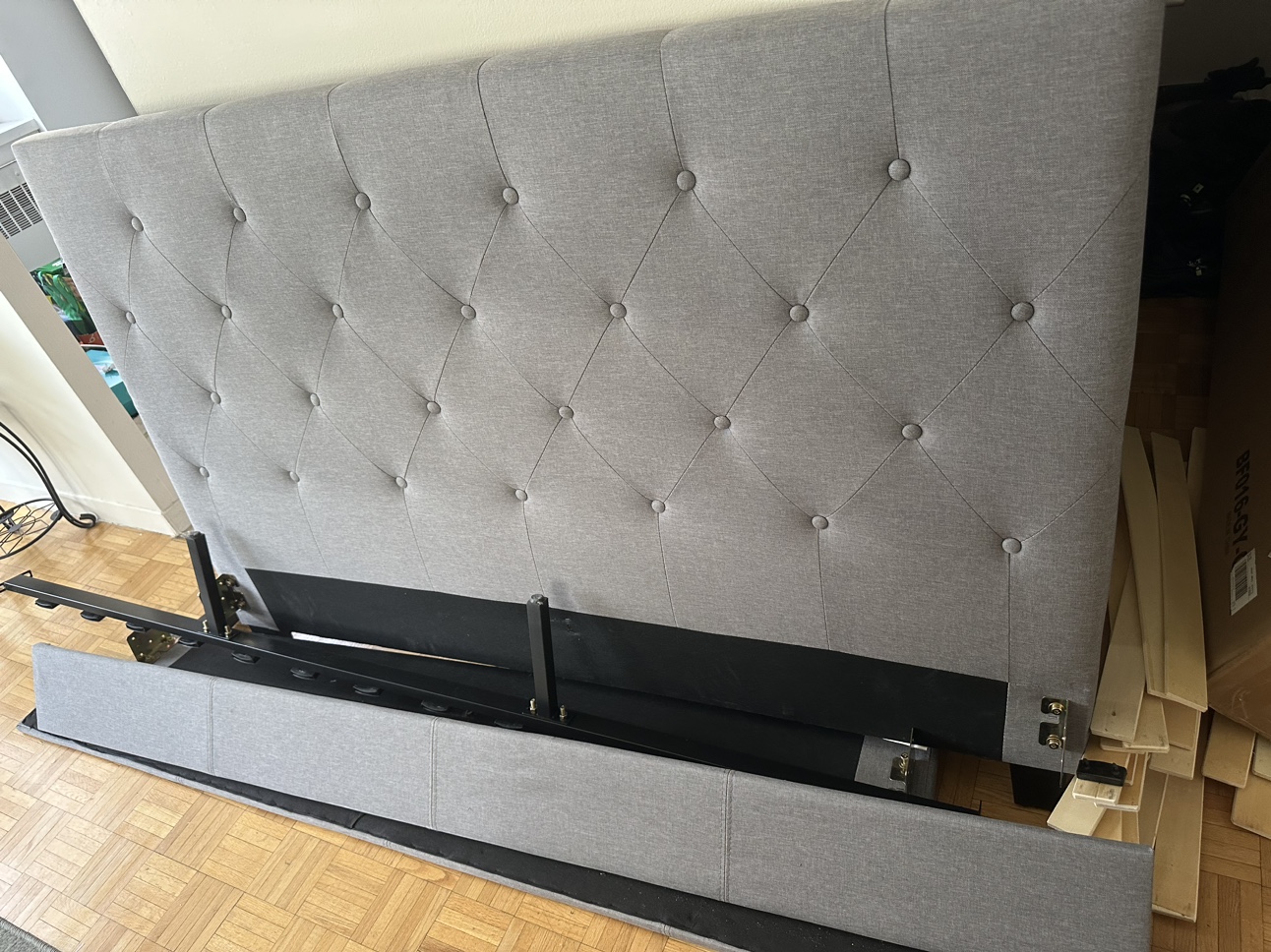 Queen size headboard + extras